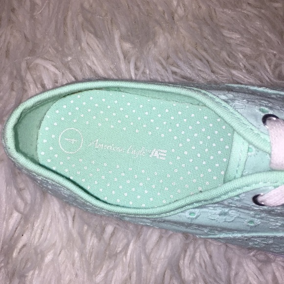 Shoes - Picture 3 of 3